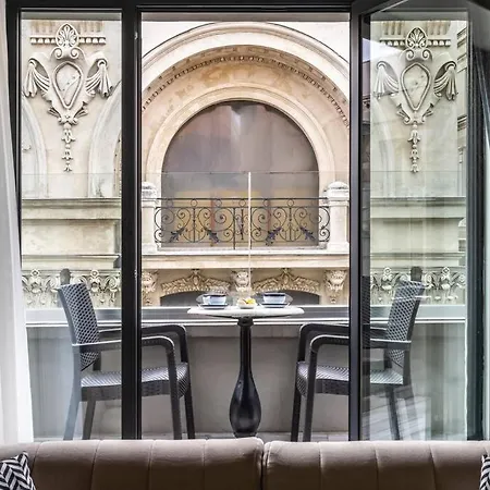 Luxury Flat In