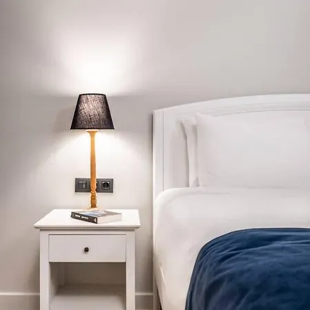 Luxury Flat In *