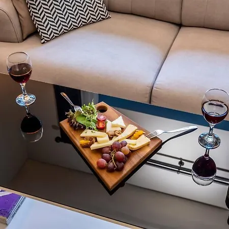 Luxury Flat In Appartement *